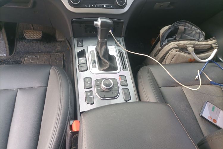 哈弗H6 Coupe 2015款 蓝标 2.0T 自动两驱精英型中控内饰18