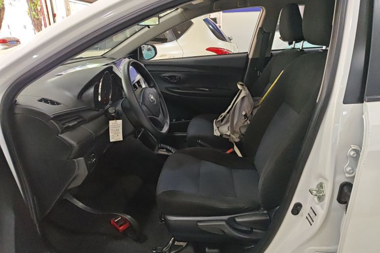 丰田 YARiS L 致享 2019款 1.5E CVT魅动版 国VI中控内饰19