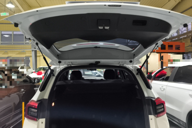 奇瑞 瑞虎5x 2017款 1.5T 手动精英型机舱底盘23