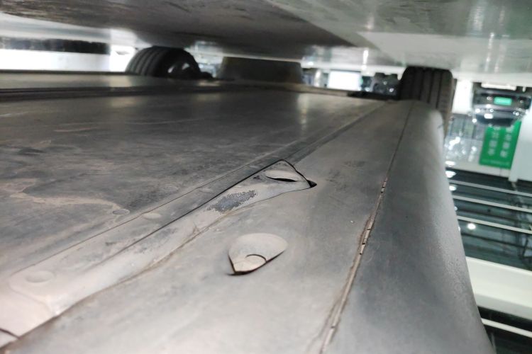 特斯拉 Model Y 2022款 后轮驱动版局部细节9002