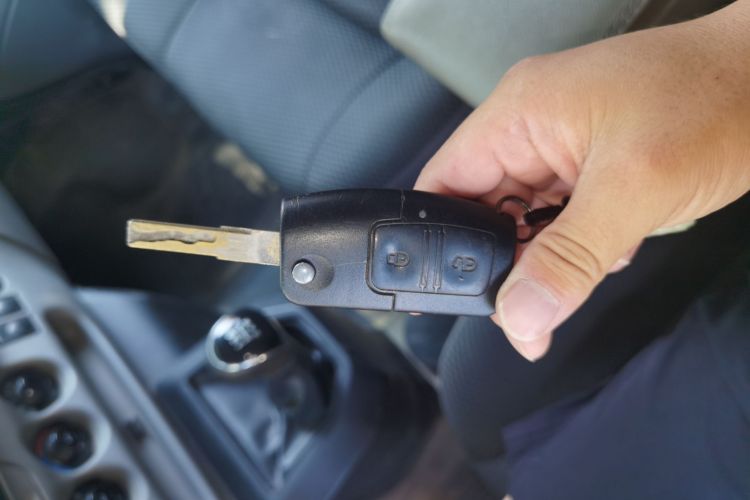 江铃 特顺 2017款 2.8T商运型短轴中顶6/7/8座JX493中控内饰7001