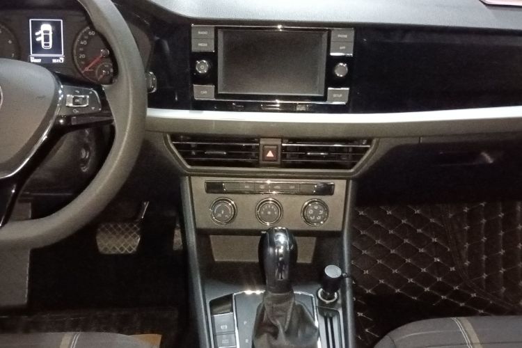 大众 朗逸 2019款 280TSI DSG舒适版 国VI中控内饰16