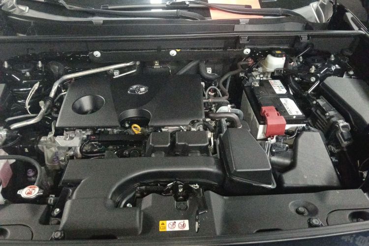 丰田 威兰达 2023款 2.0L CVT两驱豪华PLUS版局部细节24