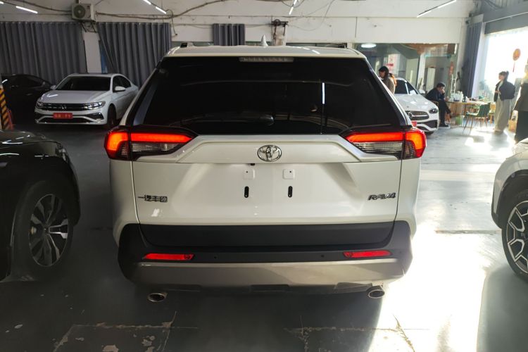 丰田 RAV4荣放 2023款 2.0L CVT两驱风尚Plus版车身外观6