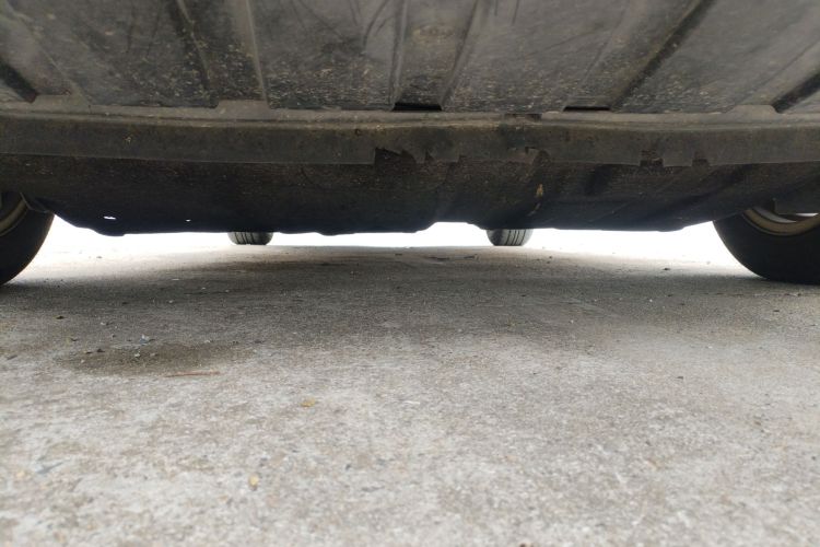 福特 福克斯 2015款 三厢 1.6L 自动风尚型局部细节9008