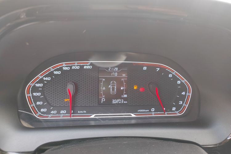 奇瑞 瑞虎3X 2017款 1.5L 自动时尚版中控内饰14