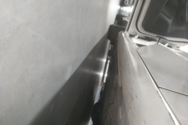 福特 福克斯 2022款 两厢 EcoBoost 180 自动ST Line机舱底盘30