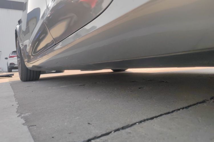 特斯拉 Model 3 2023款 长续航全轮驱动版局部细节9002