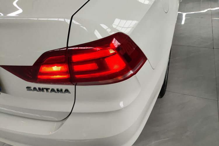 大众 桑塔纳 2021款 1.5L 手动风尚版车身外观9