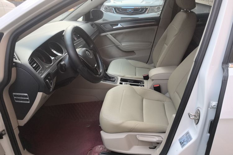 大众 高尔夫 2016款 1.6L 自动舒适型中控内饰19