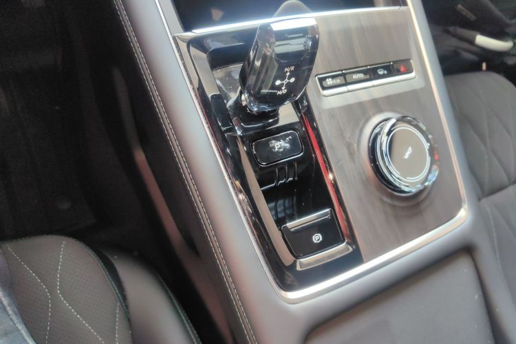 吉利汽车 星越L 2025款 东方曜 2.0TD 自动揽星版中控内饰18