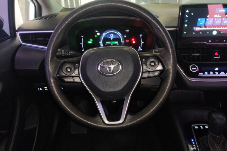 丰田 雷凌 2023款 智能电混双擎 1.8L 领先版局部细节13