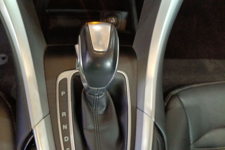 福特 蒙迪欧 2013款 1.5L GTDi180时尚型中控内饰18