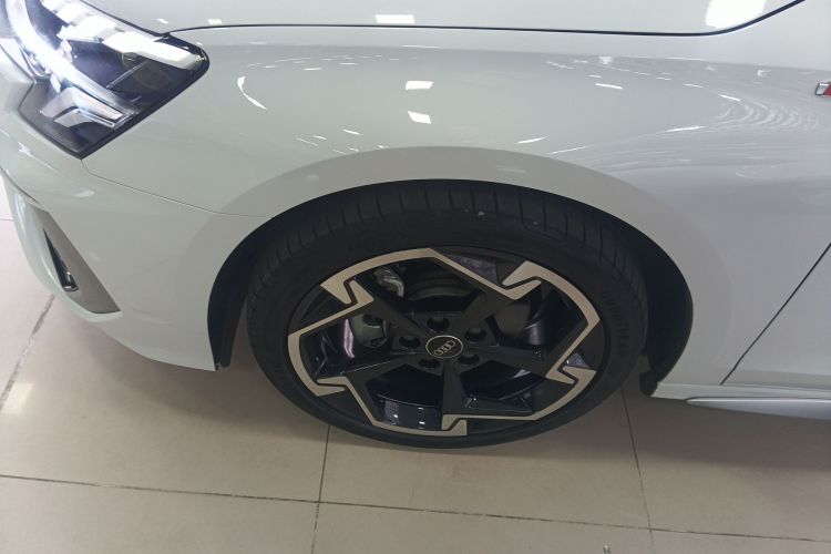 奥迪A3 2023款 改款 Sportback 35 TFSI 时尚运动型车身外观6002