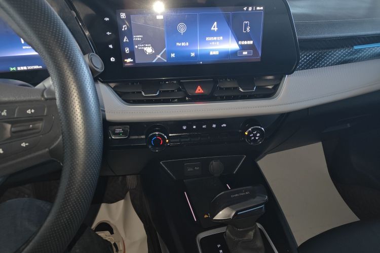 雪佛兰 科鲁泽 2024款 1.5L 双离合悦享版中控内饰16