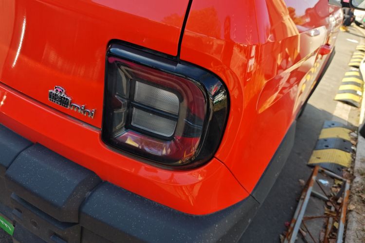 吉利银河 2025款 210km 熊猫骑士车身外观6006