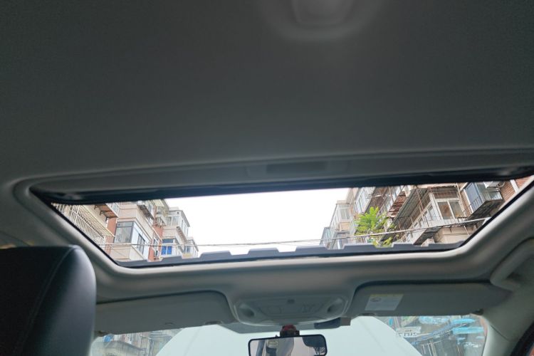 福特 福克斯 2012款 三厢 1.6L 手动风尚型局部细节22