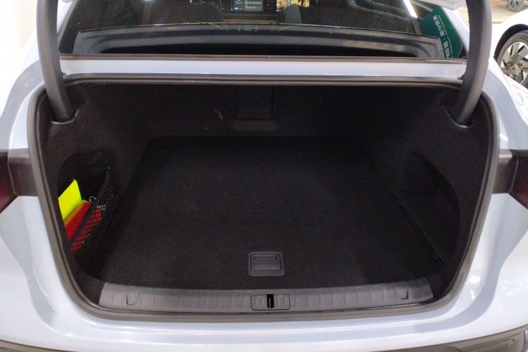 岚图汽车 岚图追光 2023款 四驱长续航版机舱底盘23