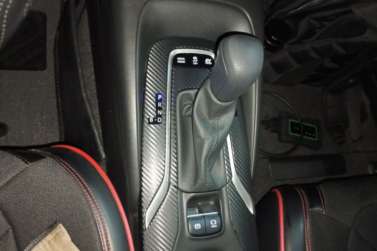 丰田 卡罗拉 2023款 1.8L 智能电混双擎 精英版中控内饰18