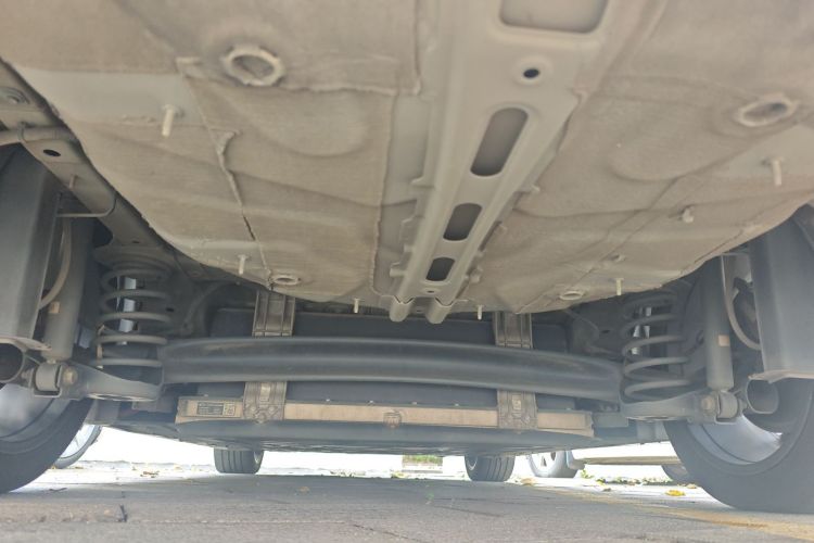 埃安 AION S Plus 2023款 80 科技版 三元锂局部细节9009