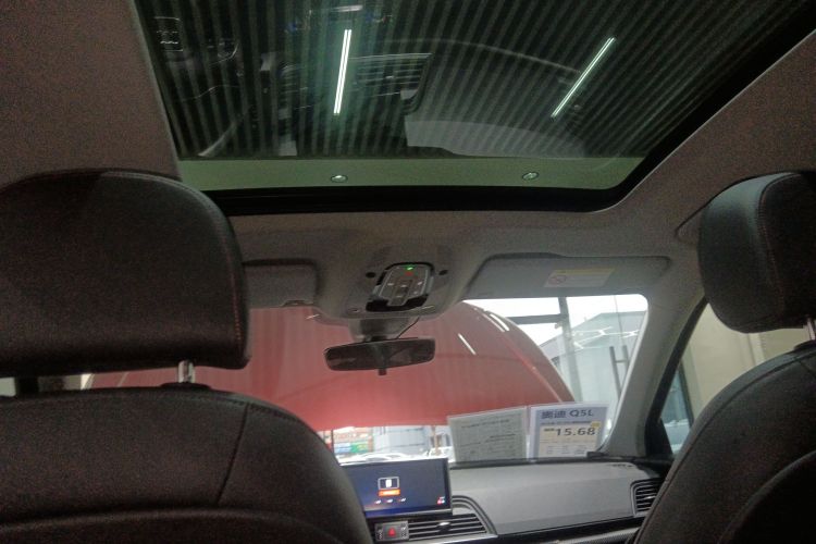 奥迪Q5L 2018款 45 TFSI 尊享时尚型 国VI局部细节22