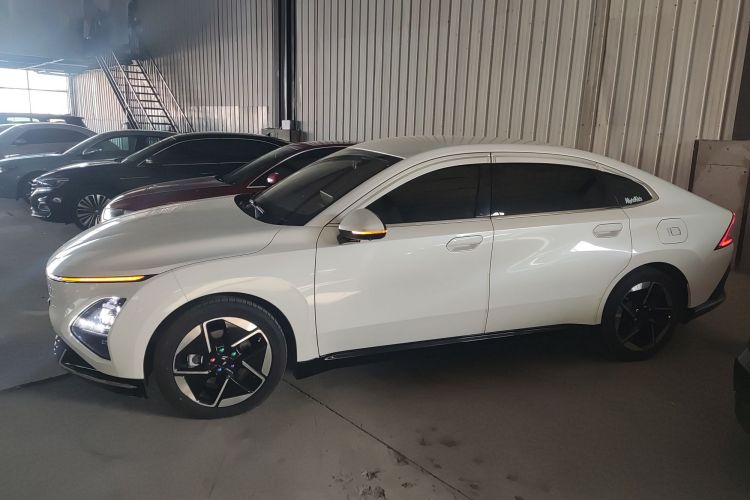 五菱汽车 五菱星光 2024款 共创版 150 进阶型车身外观4