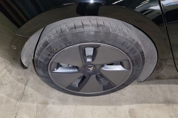 特斯拉 Model 3 2022款 后轮驱动版车身外观6008