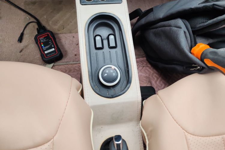 五菱汽车 宏光MINIEV 2022款 马卡龙臻享款 三元锂中控内饰18