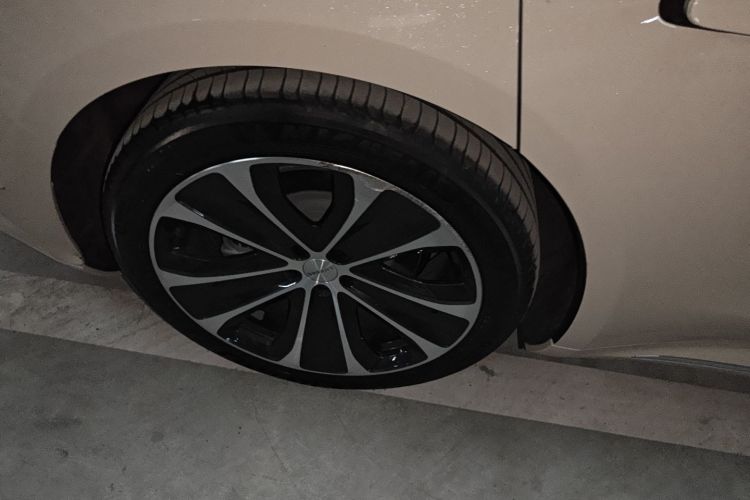 鸿蒙智行 智界S7 2025款 855km Max局部细节9003