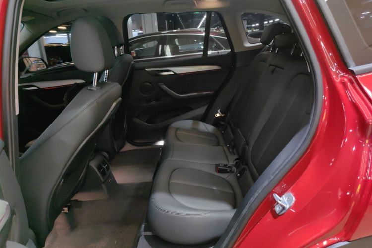 宝马X1 2019款 sDrive18Li 时尚型中控内饰7004