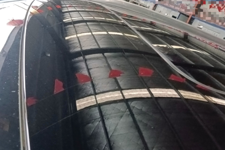 红旗HS7 2021款 2.0T DCT两驱智联旗享版局部细节57