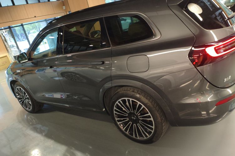 鸿蒙智行 问界M7 2024款 1.5T 智驾四驱Ultra版 5座车身外观4