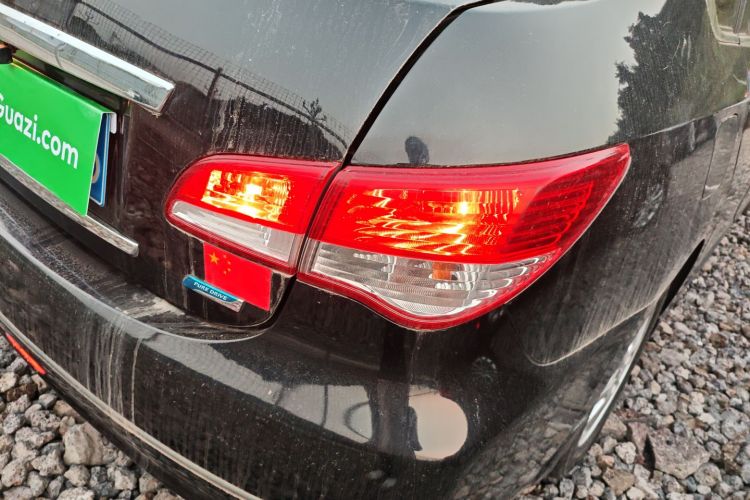 日产 轩逸 2012款 经典 1.6XE 手动舒适版车身外观6006