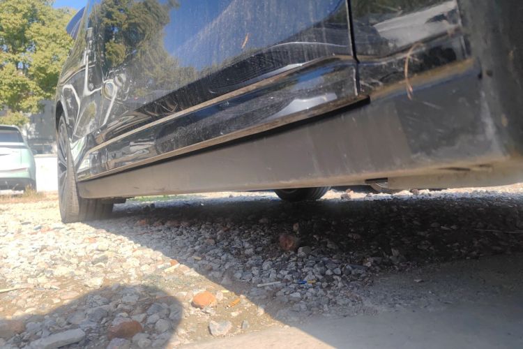 极氪007 2024款 后驱增强版 100kWh局部细节9001