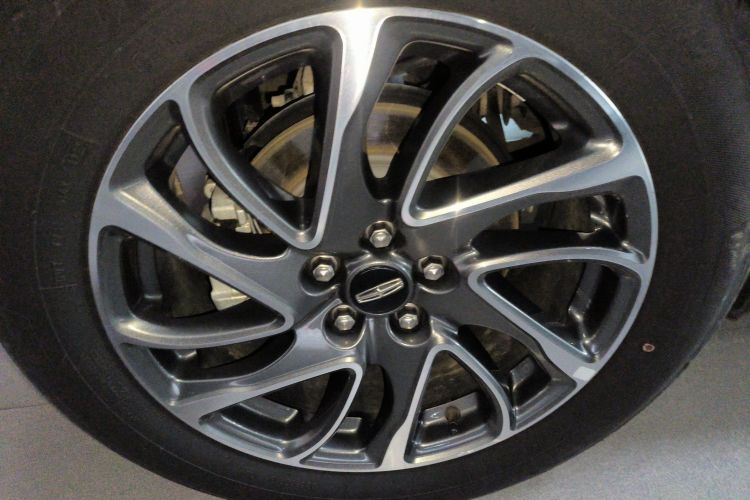 林肯 冒险家 2022款 改款 2.0T 两驱尊享版车身外观6004