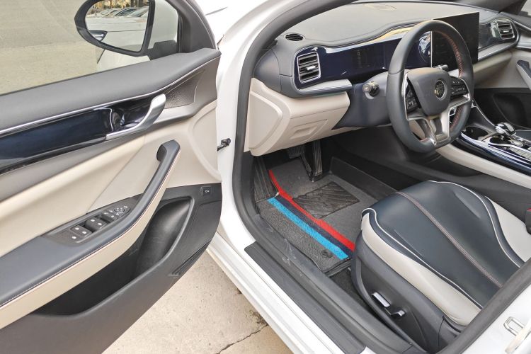 比亚迪 秦PLUS 2021款 EV 500KM 尊贵型中控内饰20