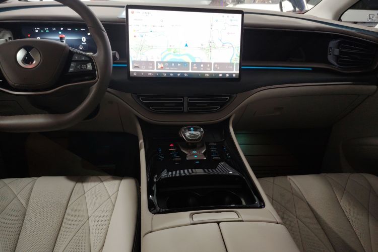 腾势D9 2022款 DM-i 970 四驱旗舰型局部细节16