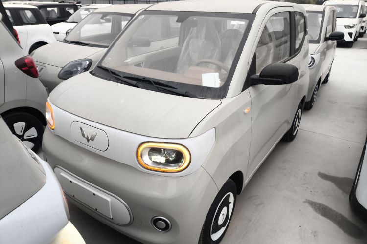 五菱汽车 宏光MINIEV 2024款 第三代 215km 青春版车身外观2