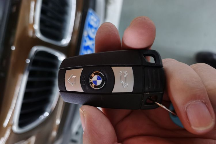 宝马X1 2013款 sDrive18i 时尚型中控内饰7001