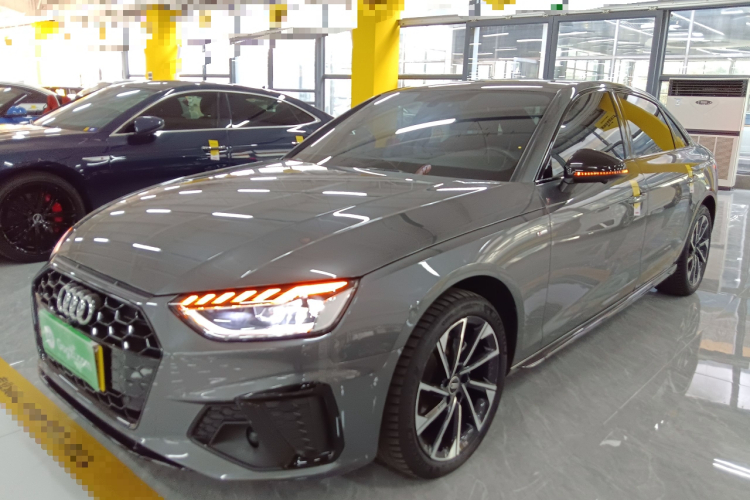 奥迪A4L 2023款 40 TFSI 豪华动感型车身外观1