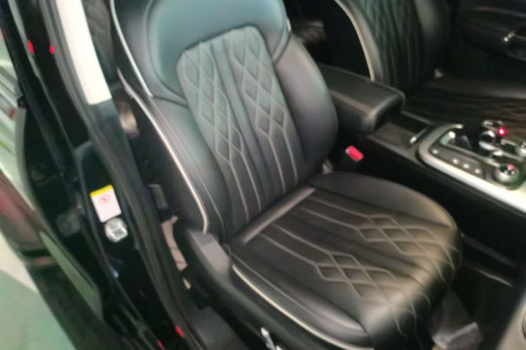 坦克300 2021款 越野版 2.0T 挑战者局部细节41