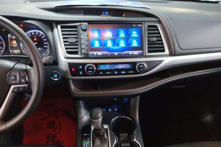 丰田 汉兰达 2018款 2.0T 四驱豪华版 7座 国VI中控内饰16