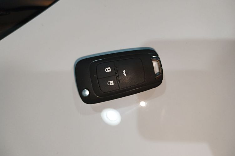 别克 英朗 2021款 改款 典范 1.5L 自动精英型中控内饰7001