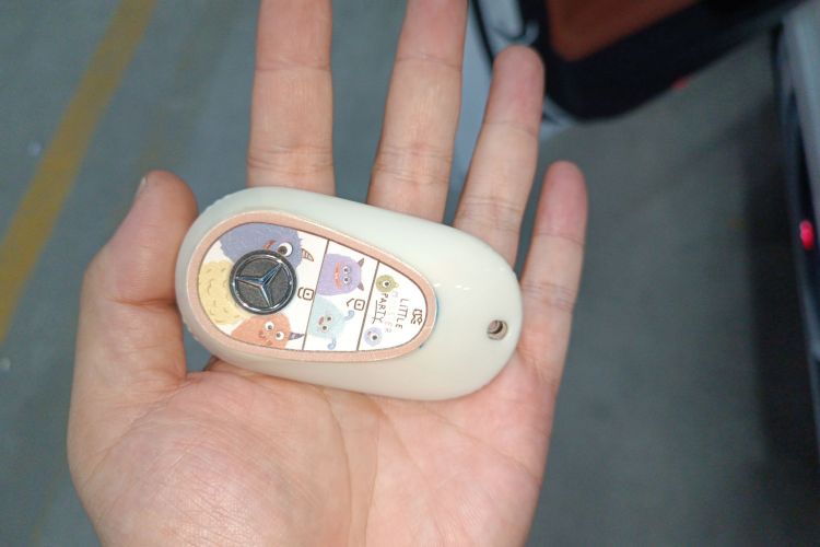 奔驰C级 2022款 改款 C 200 L 运动版中控内饰7001