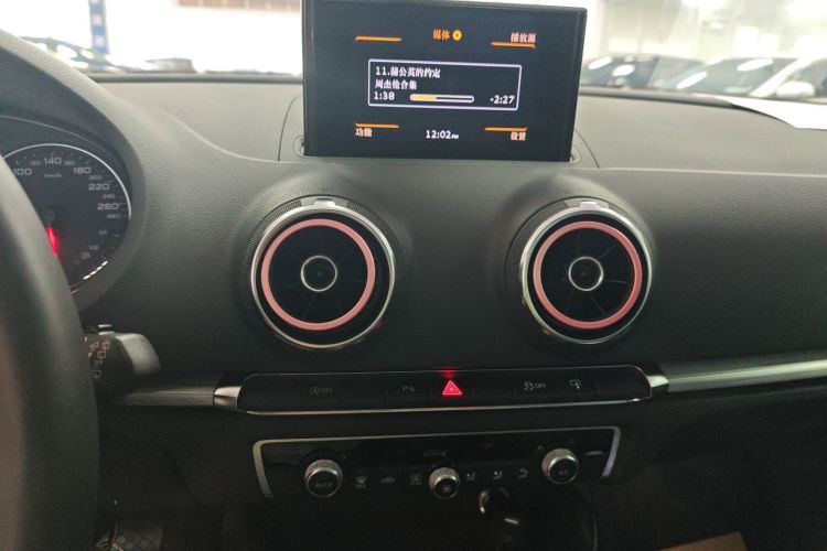 奥迪A3 2014款 Sportback 35 TFSI 自动舒适型中控内饰16