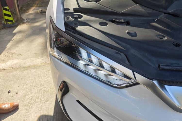 比亚迪 秦PLUS 2021款 EV 500KM 豪华型车身外观6001