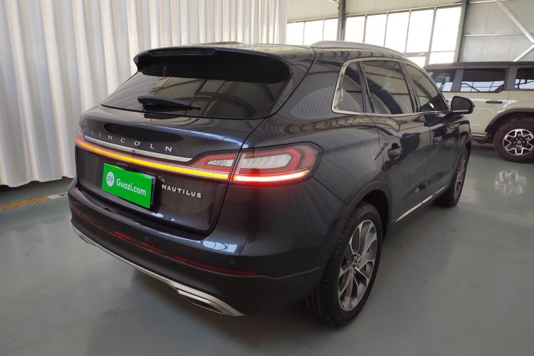 林肯 航海家 2021款 2.0T 四驱尊雅版车身外观6005