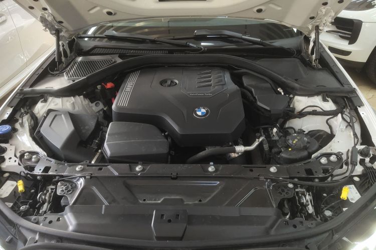 宝马3系 2023款 320Li M运动套装机舱底盘24