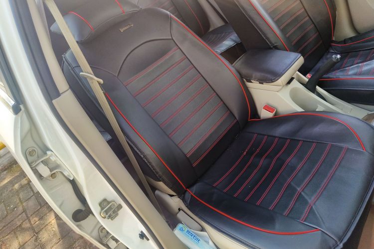 别克 凯越 2015款 1.5L 自动经典型局部细节41