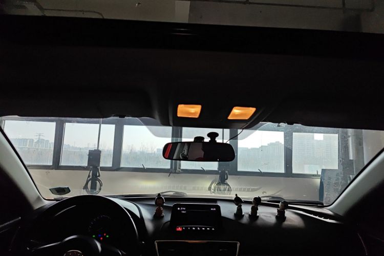 马自达3 昂克赛拉 2017款 三厢 2.0L 自动尊贵型 国V中控内饰22